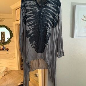 Johnny Was Charcoal and Black Tie-Dye Tunic